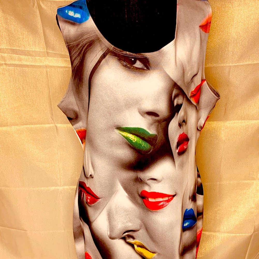 🛑SOLD🛑 ChicShoppe Lips of Many Colours Dress